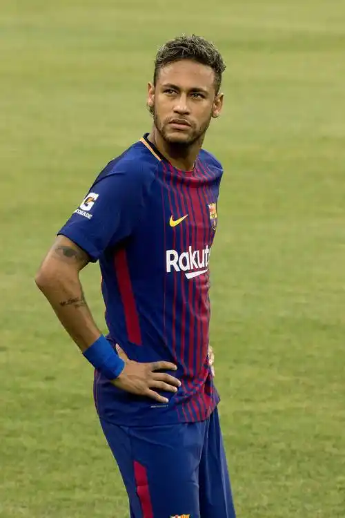 获首球的精 获首球的精