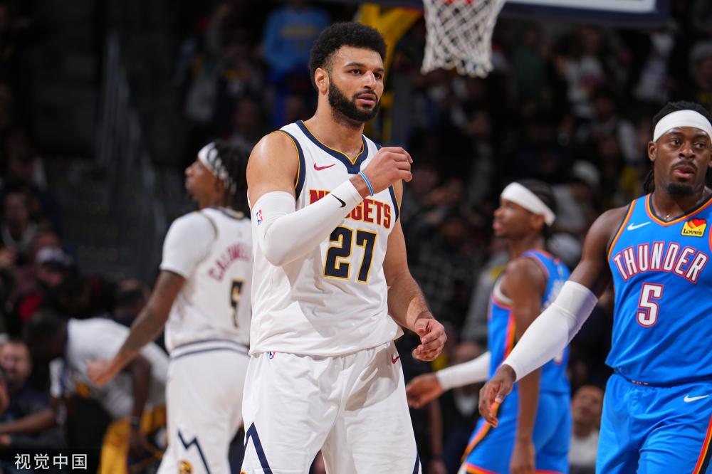 使得他们对 使得他们对