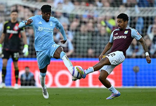 他们的正面 他们的正面